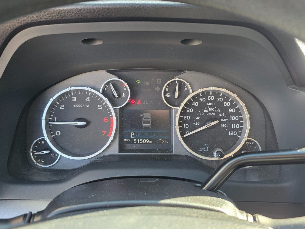 2017 Toyota Tundra SR5 Image 24 of 43