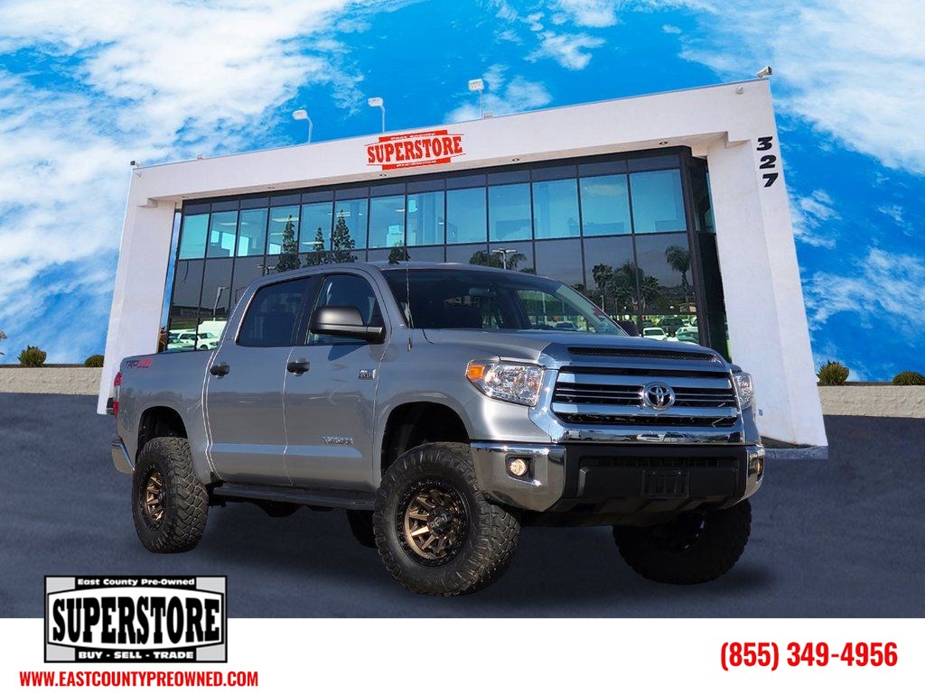 2017 Toyota Tundra SR5 Image 4 of 43