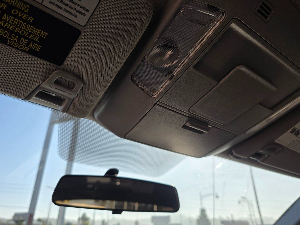 2017 Toyota Tundra SR5 Image 38 of 43