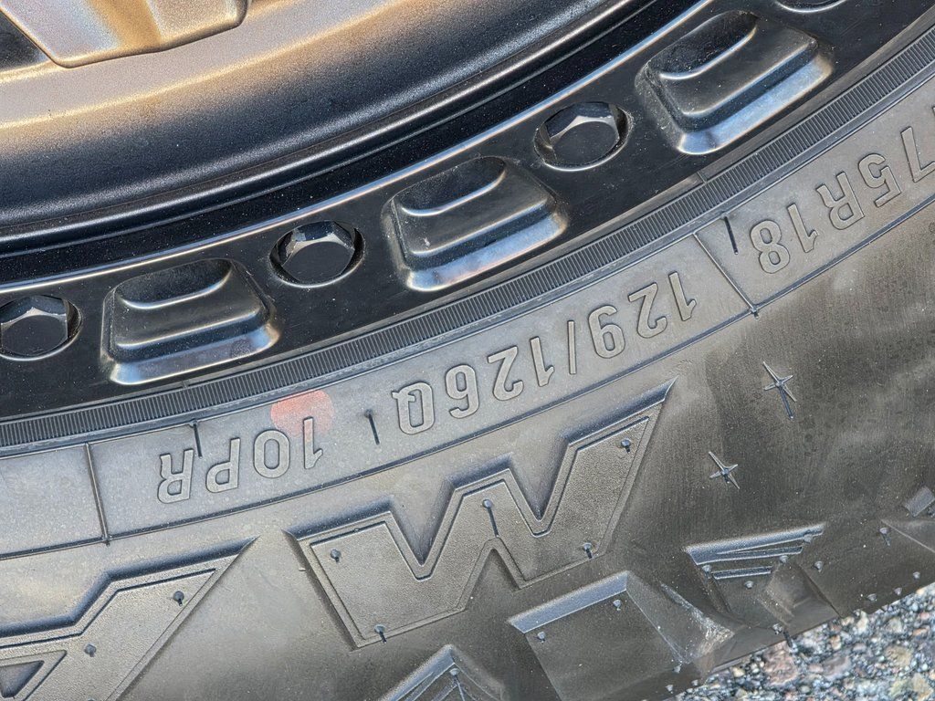 2017 Toyota Tundra SR5 Image 43 of 43