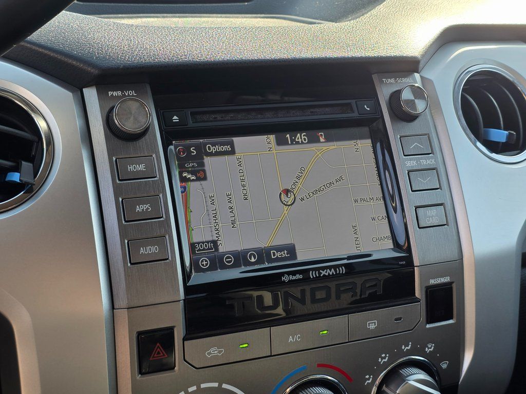 2017 Toyota Tundra SR5 Image 25 of 43