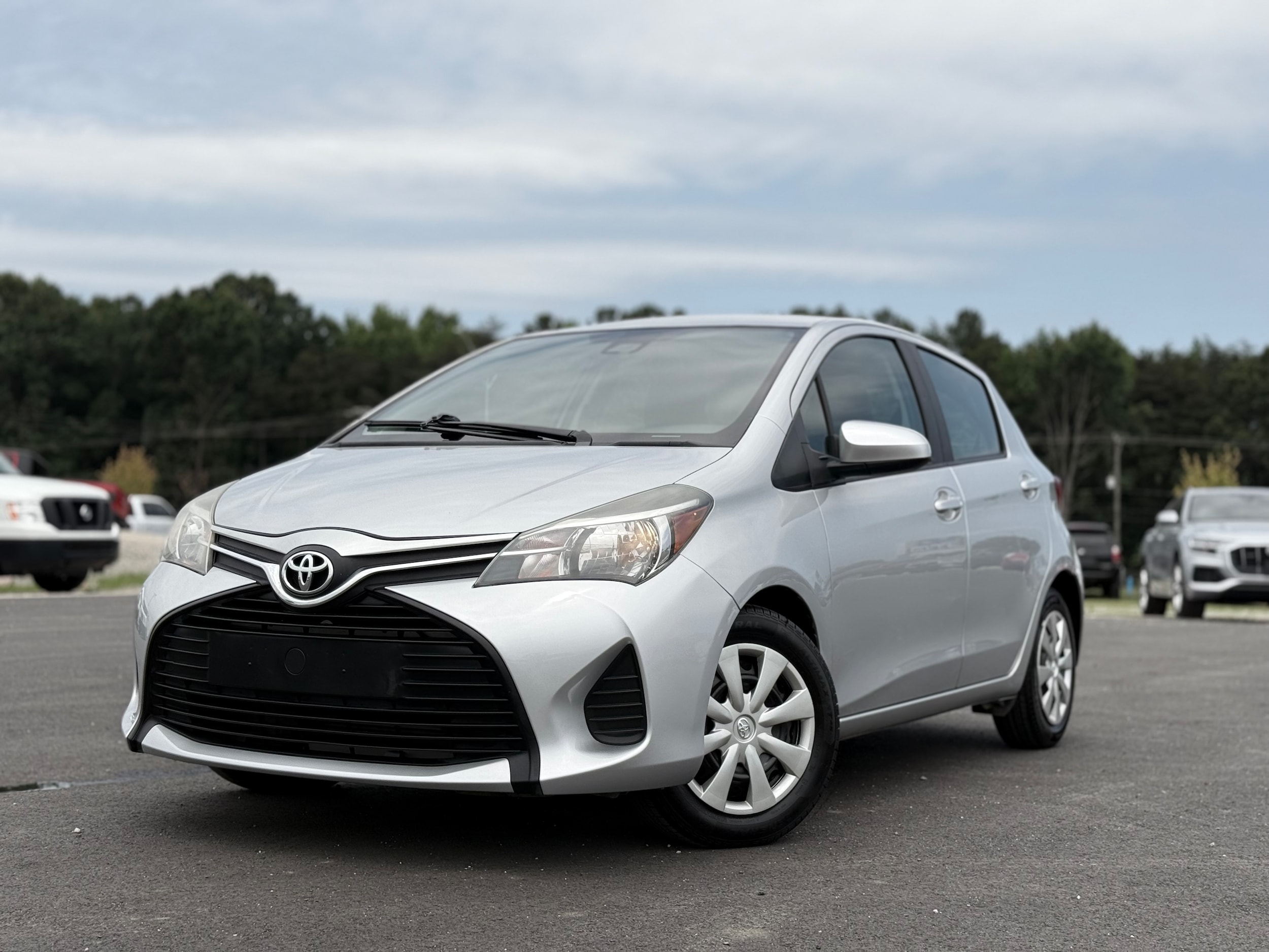 Vehicle image 1 of 32