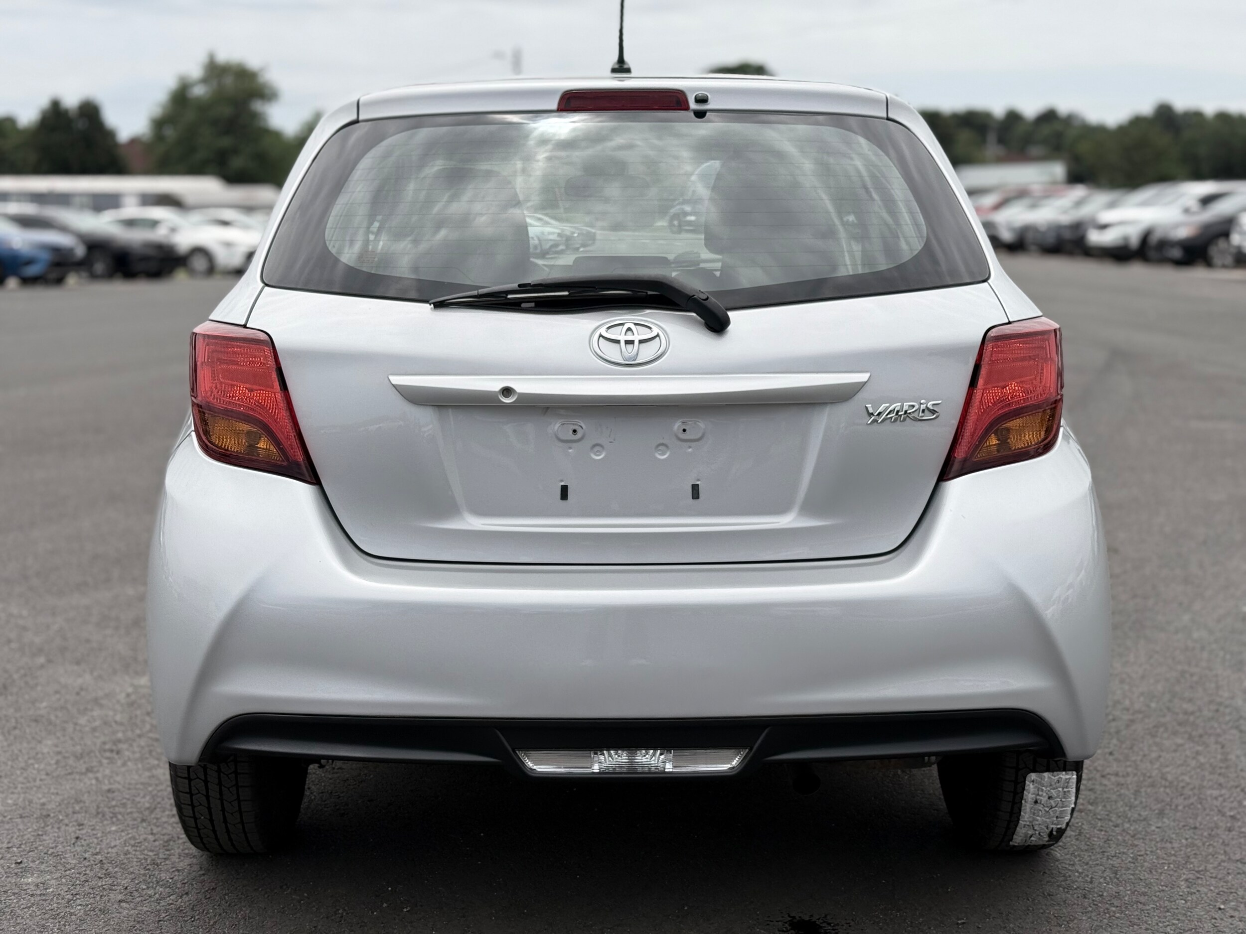Vehicle image 7 of 32