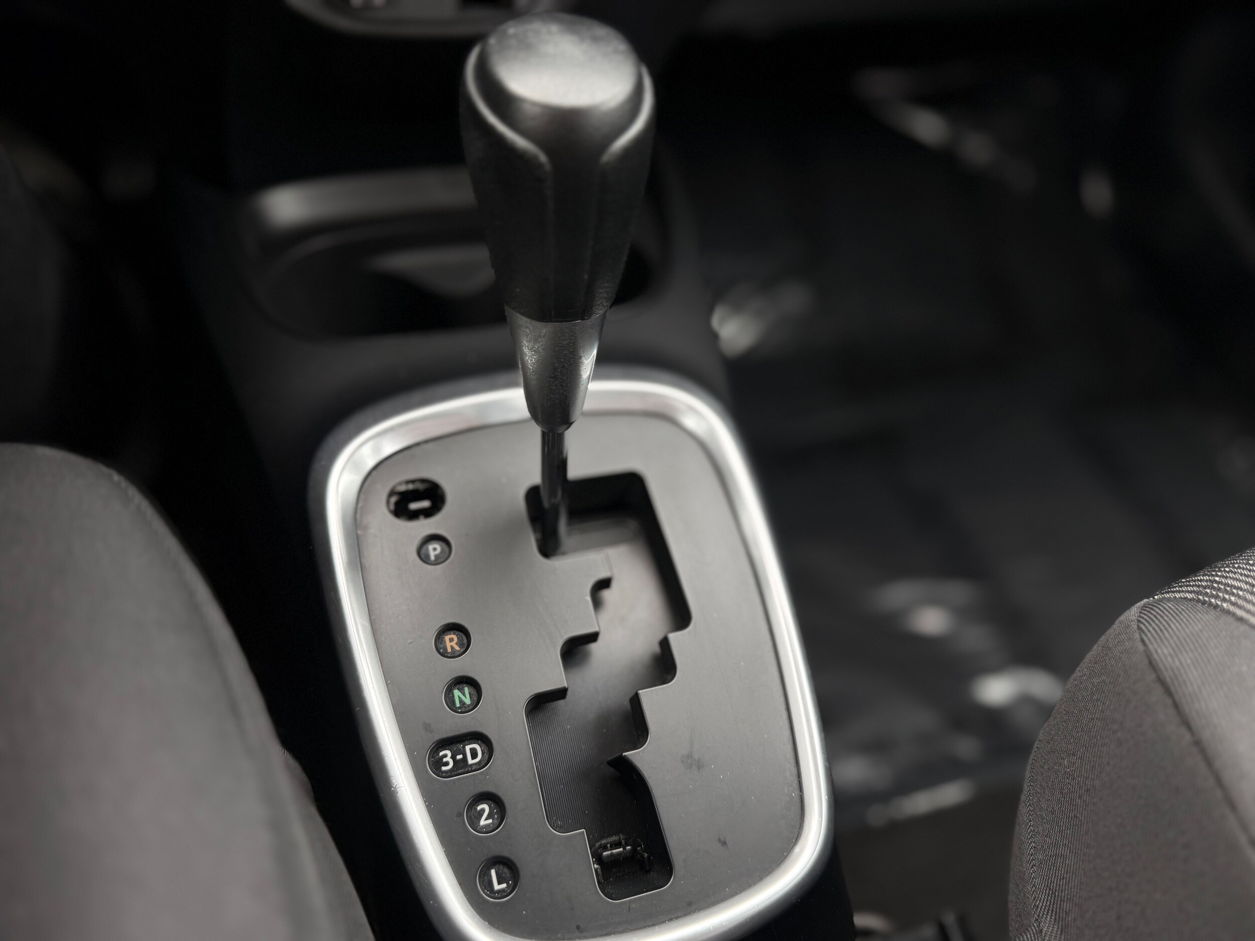 Vehicle image 29 of 32