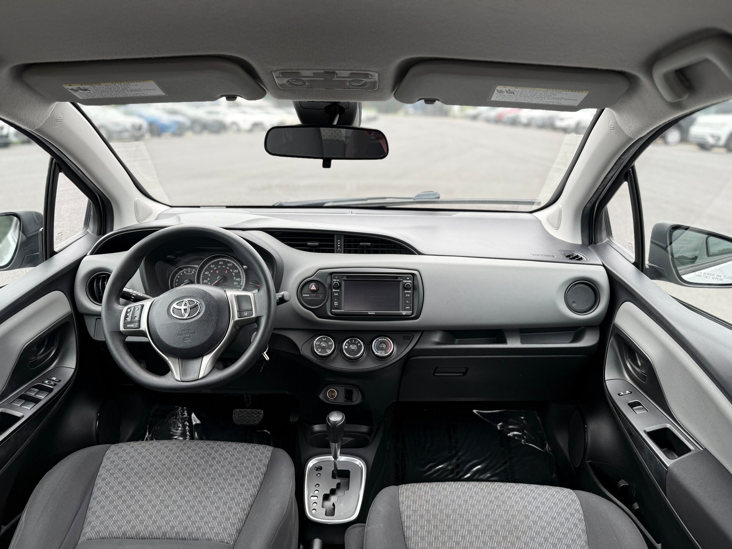 Vehicle image 20 of 32