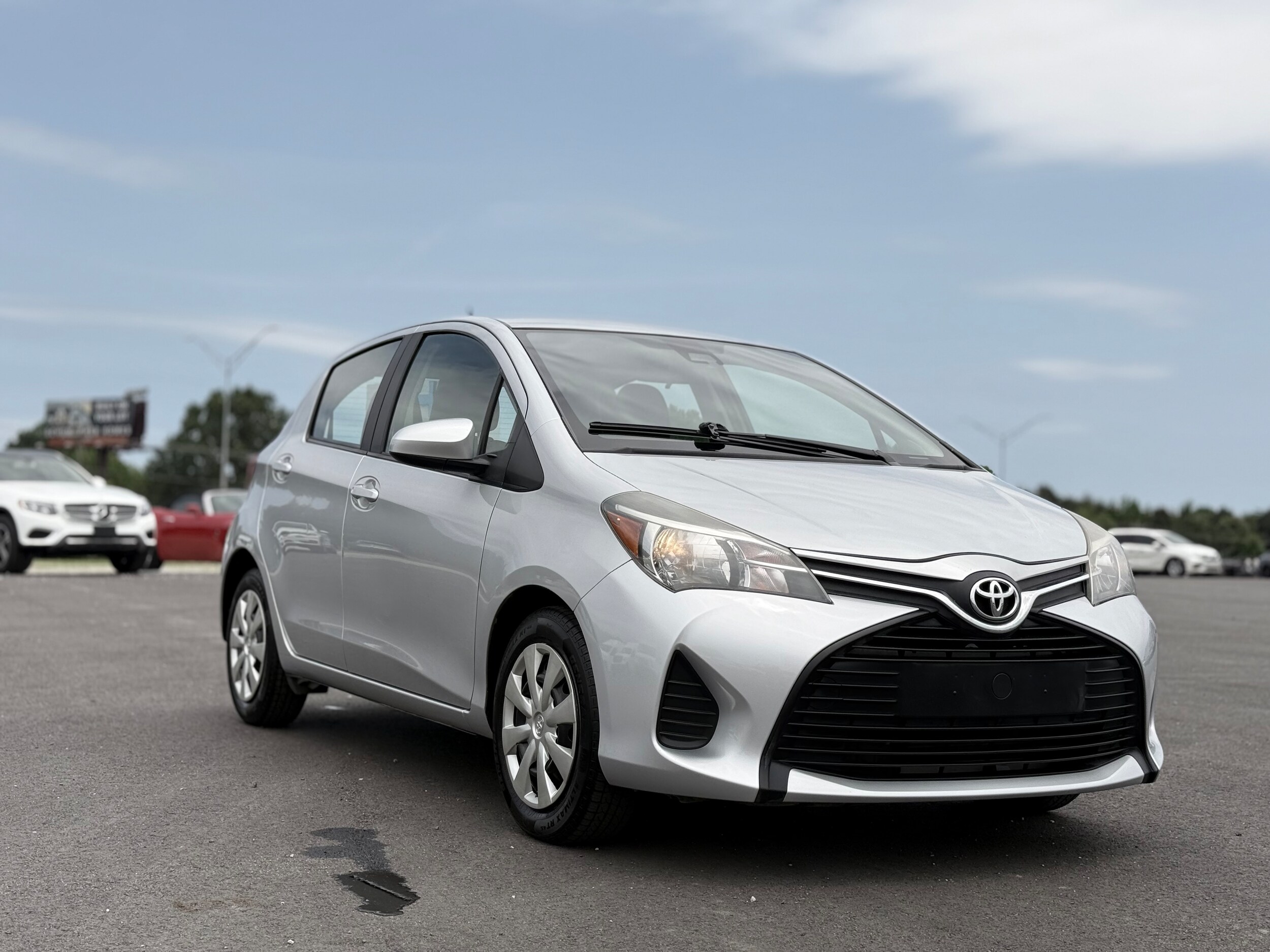 Vehicle image 4 of 32