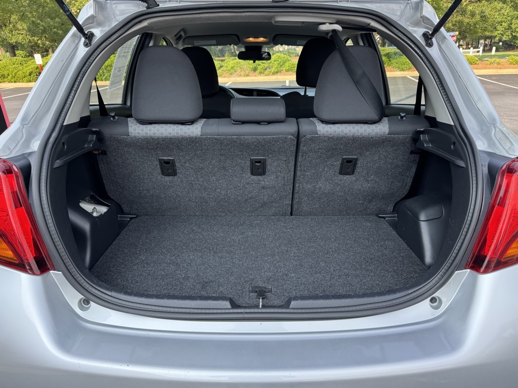 Vehicle image 20 of 23