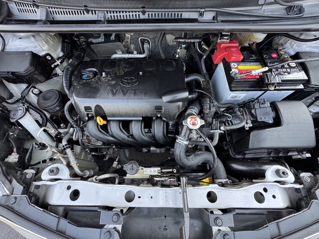 Vehicle image 6 of 23