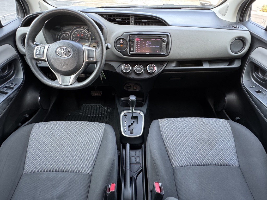 Vehicle image 14 of 23