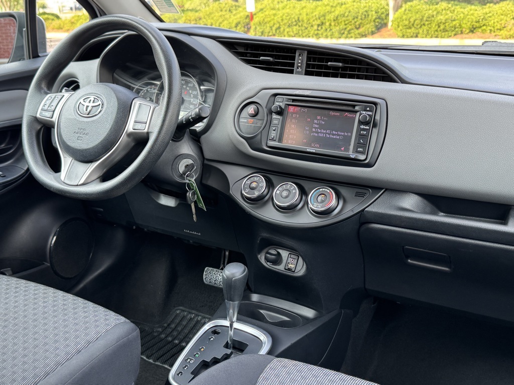Vehicle image 22 of 23