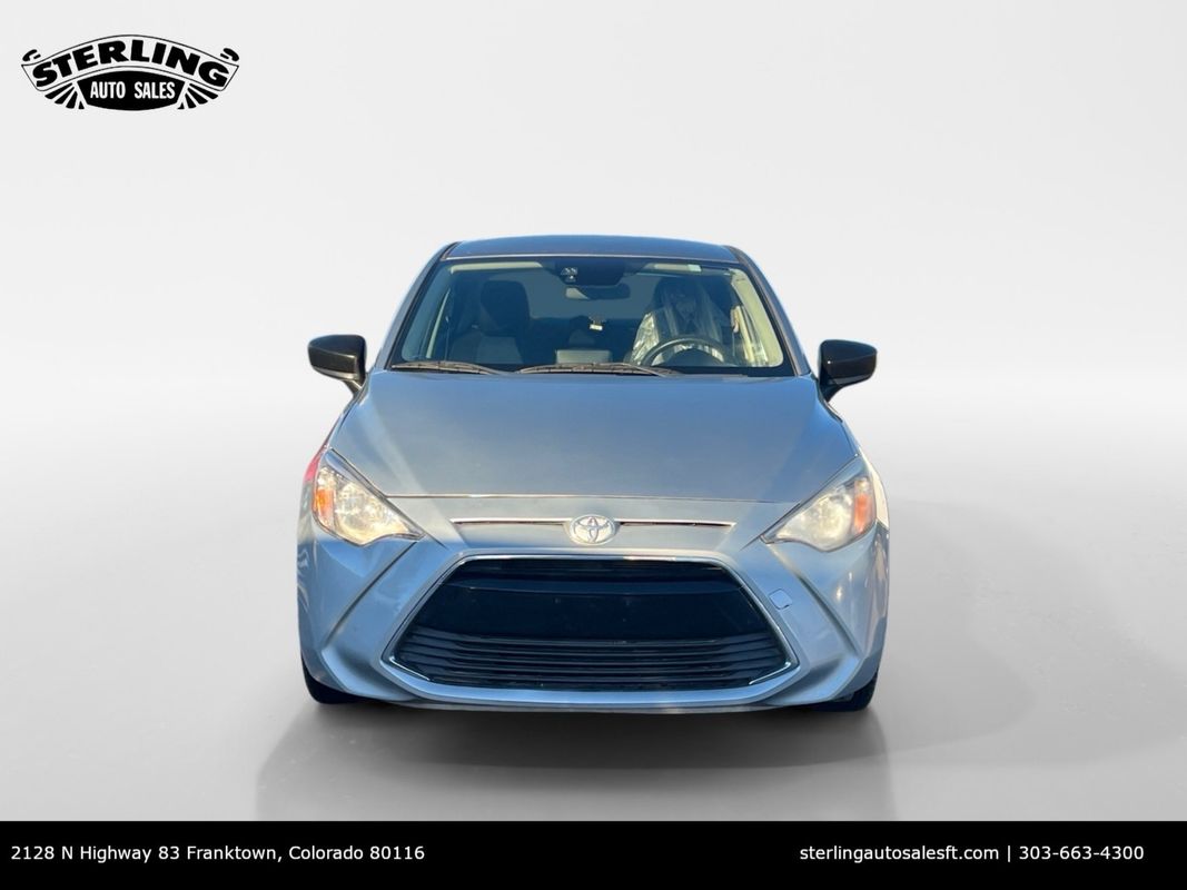 Vehicle image 4 of 15