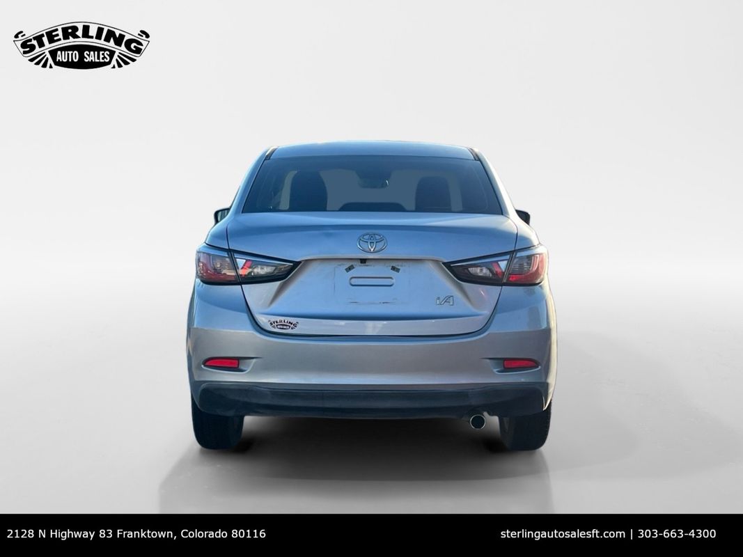 Vehicle image 5 of 15