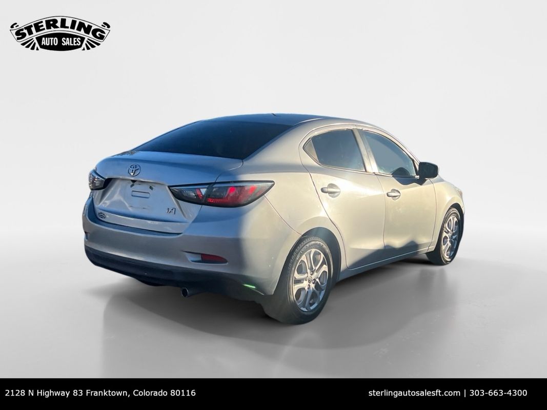 Vehicle image 3 of 15