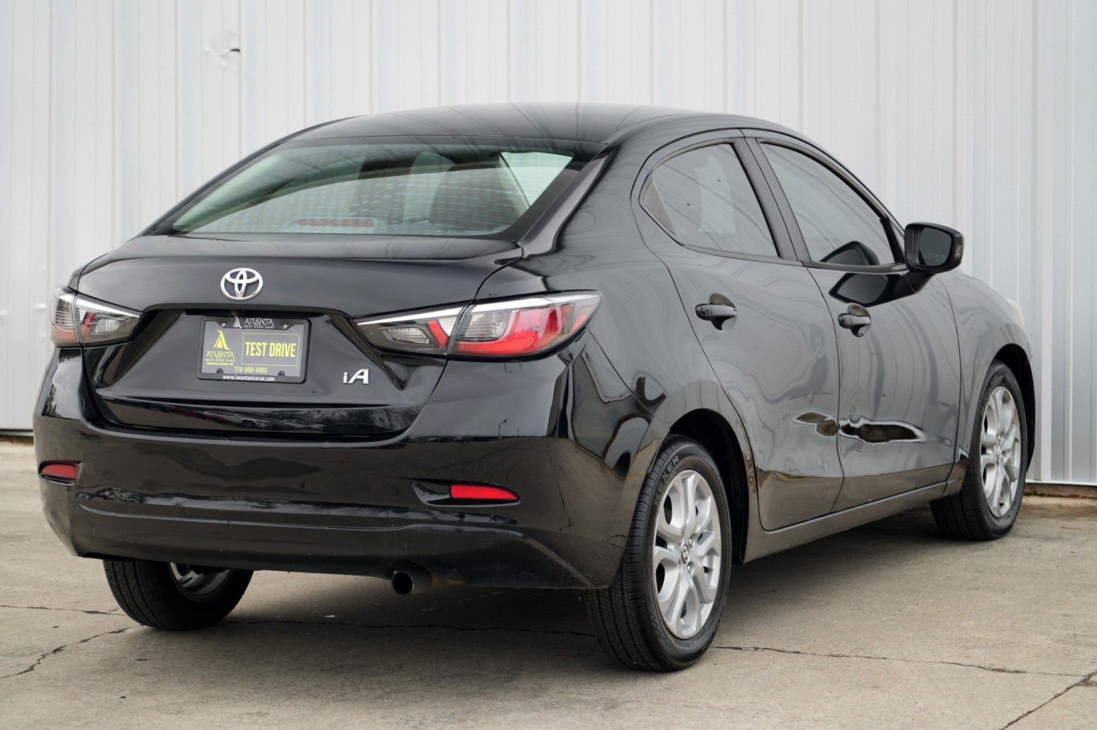 Vehicle image 3 of 45