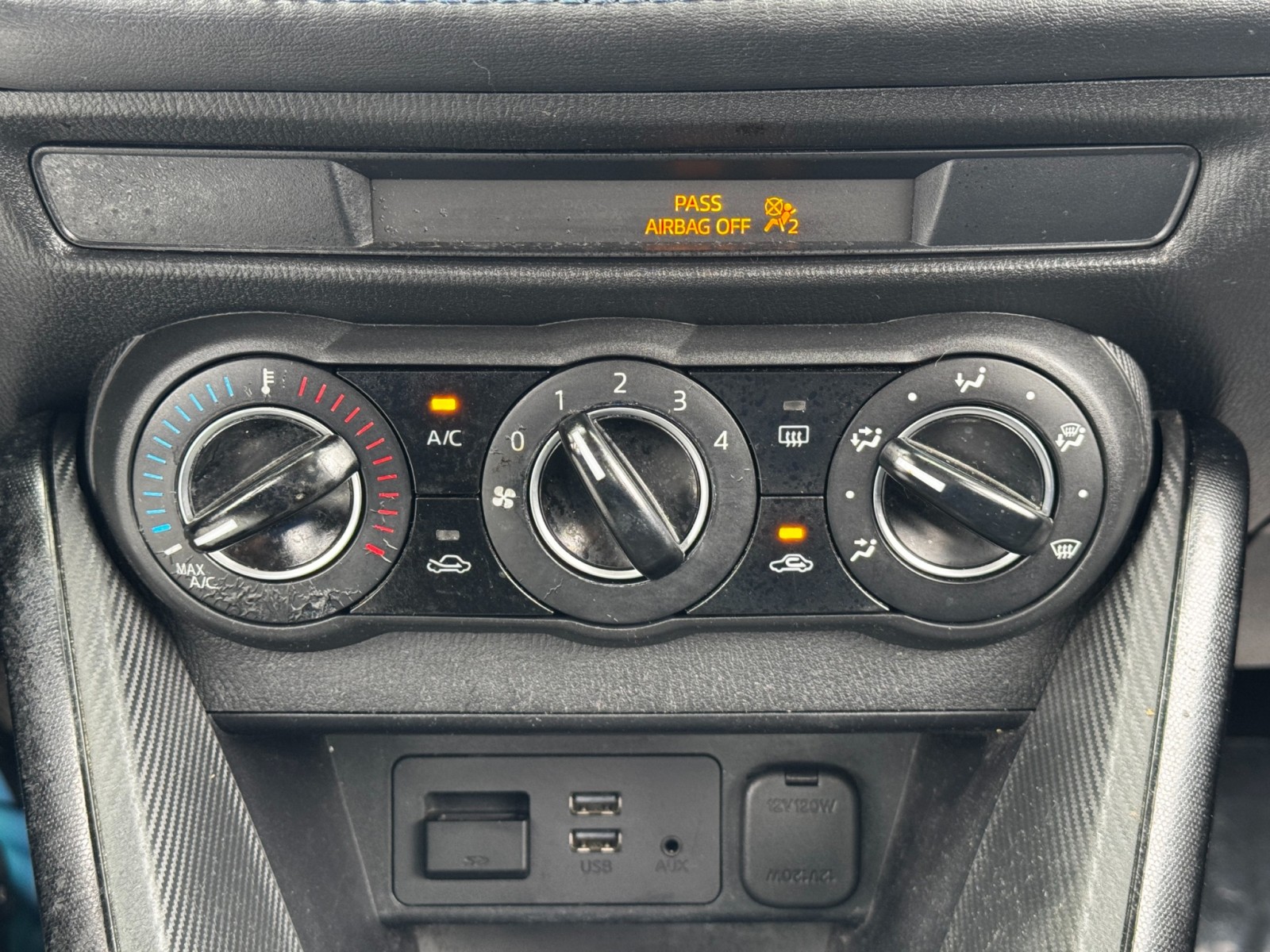 Vehicle image 31 of 45