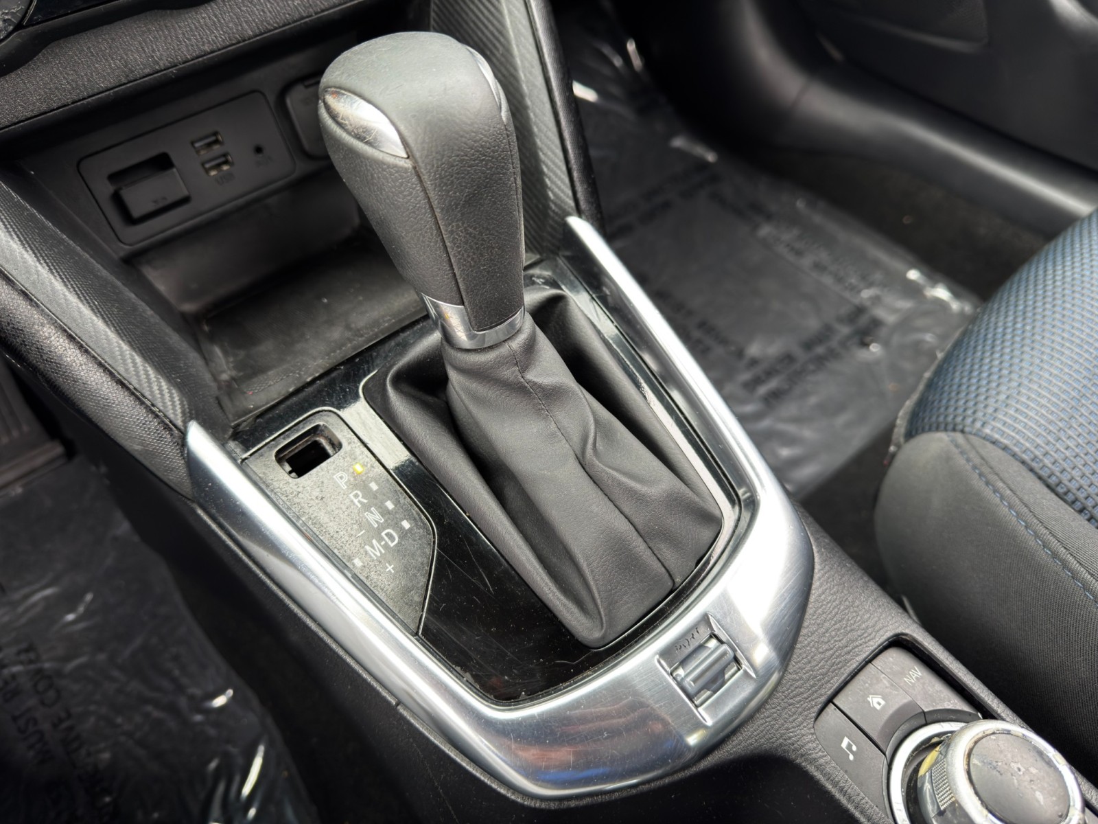 Vehicle image 33 of 45