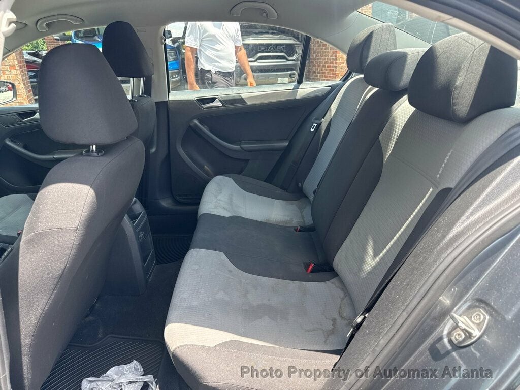 2017 Volkswagen Jetta 1.4T S Image 8 of 11