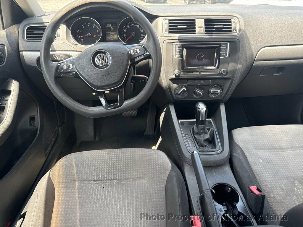 2017 Volkswagen Jetta 1.4T S Image 9 of 11
