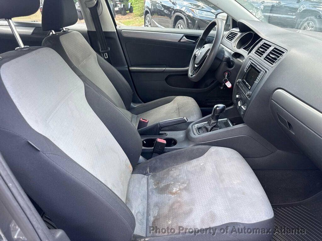 2017 Volkswagen Jetta 1.4T S Image 7 of 11
