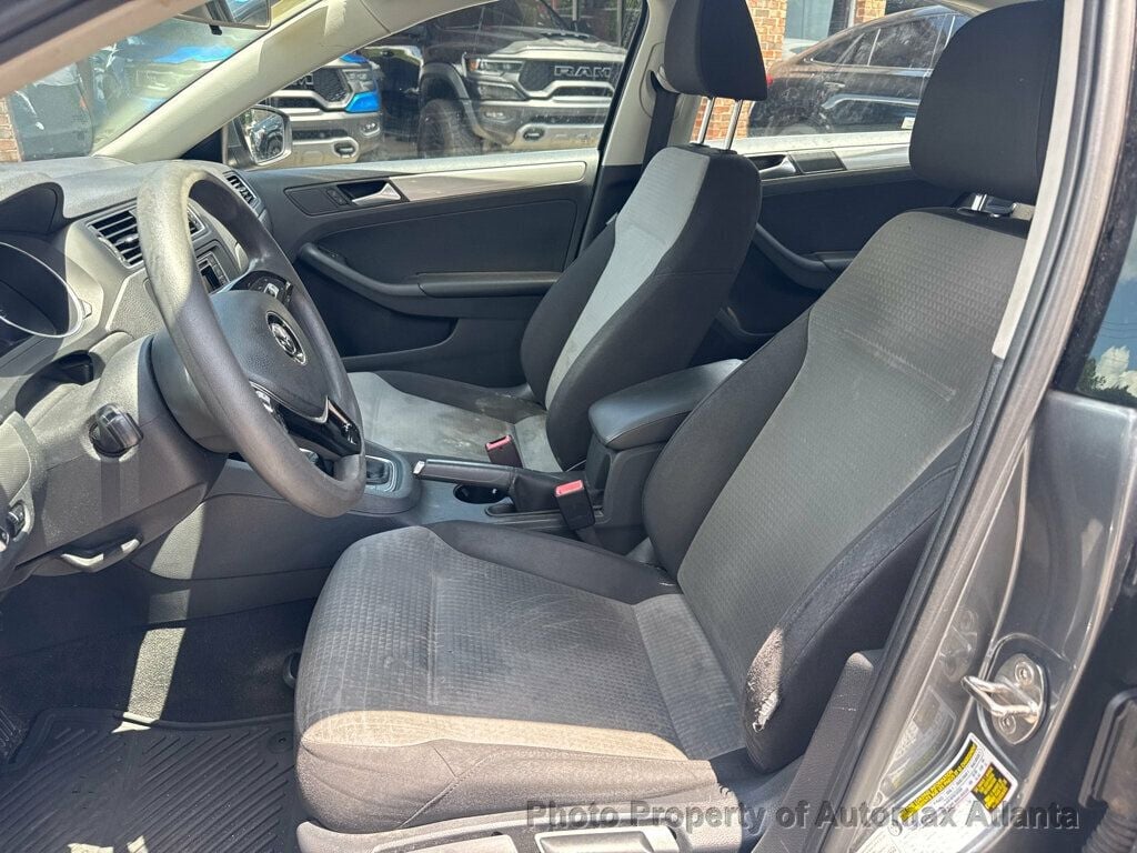 2017 Volkswagen Jetta 1.4T S Image 6 of 11