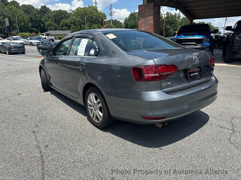 2017 Volkswagen Jetta 1.4T S Image 4 of 11