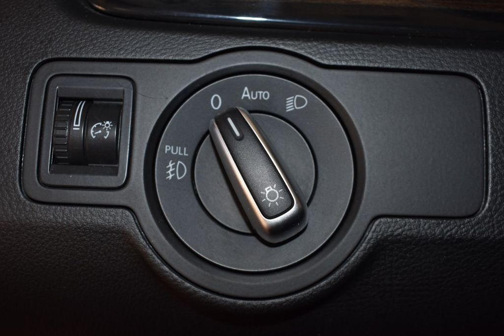 2017 Volkswagen CC 2.0T Sport Image 14 of 26