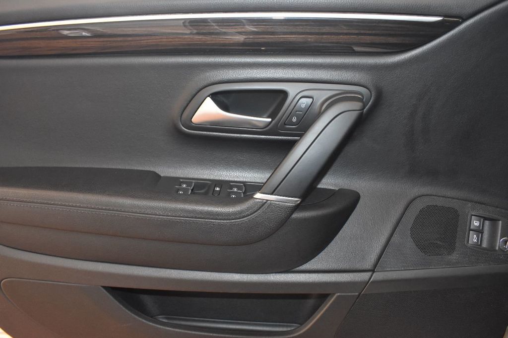 2017 Volkswagen CC 2.0T Sport Image 12 of 26
