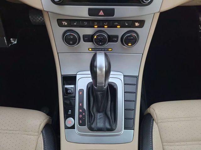 2017 Volkswagen CC 2.0T Sport Image 17 of 23