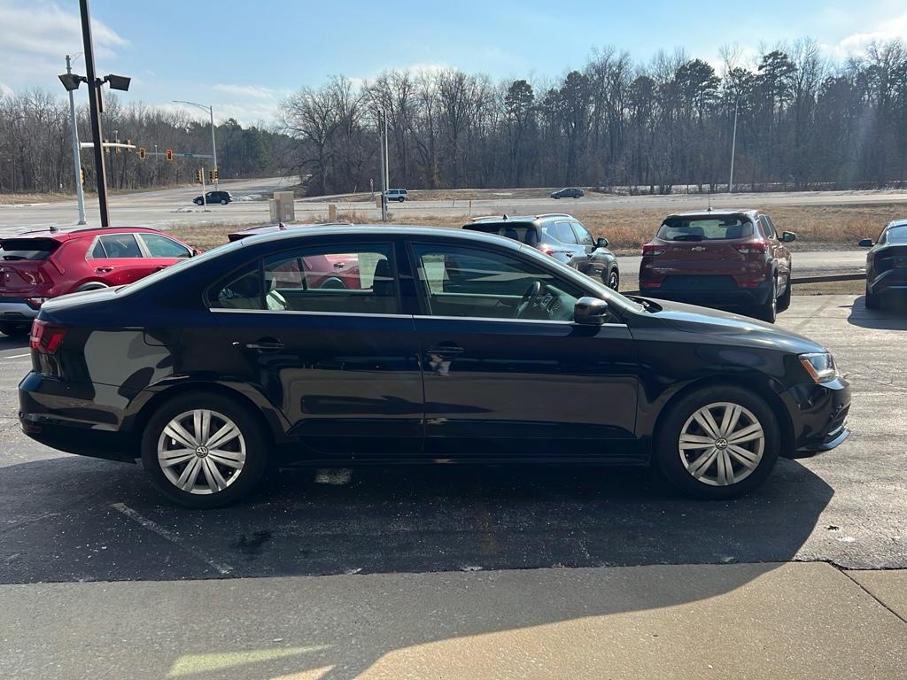 2017 Volkswagen Jetta 1.4T S Image 4 of 11