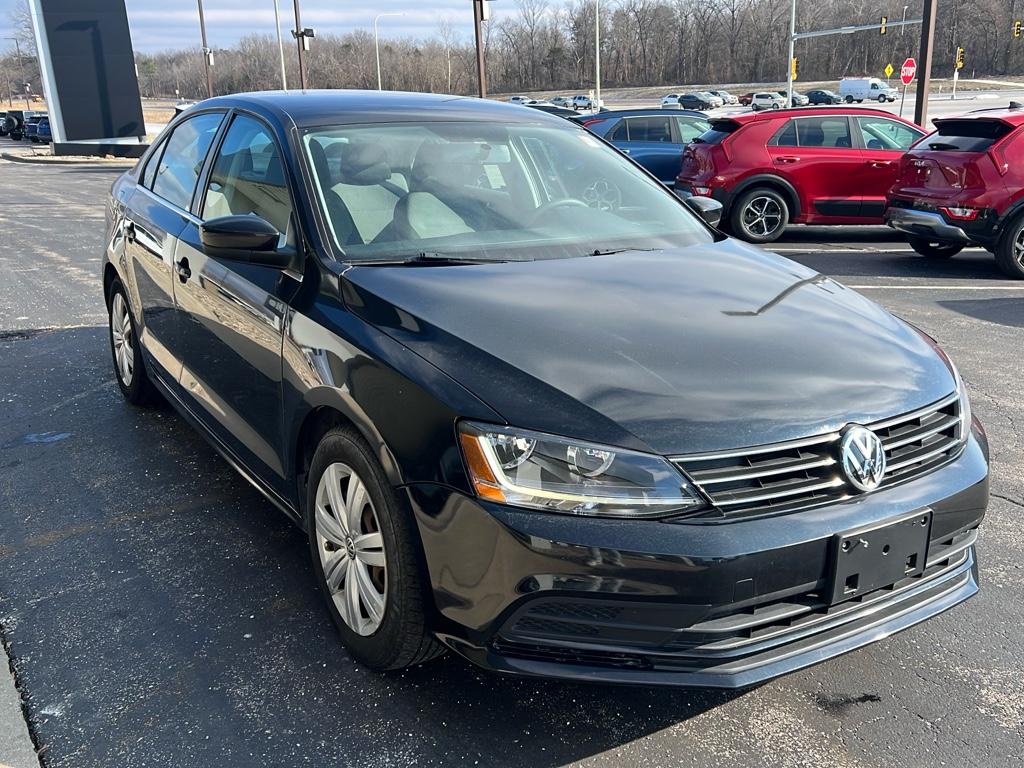 2017 Volkswagen Jetta 1.4T S Image 3 of 11