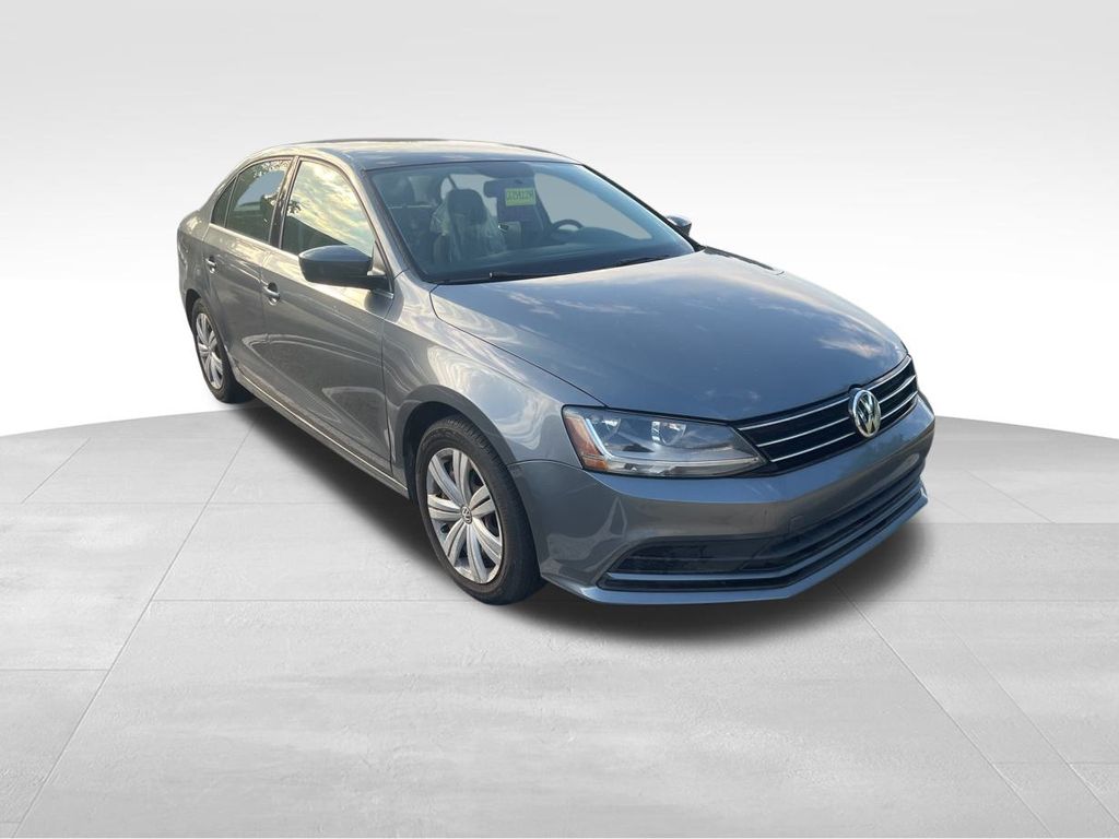 2017 Volkswagen Jetta 1.4T S Image 3 of 13