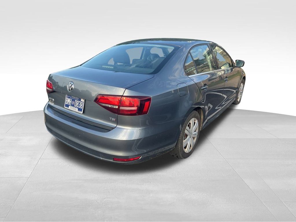2017 Volkswagen Jetta 1.4T S Image 4 of 13