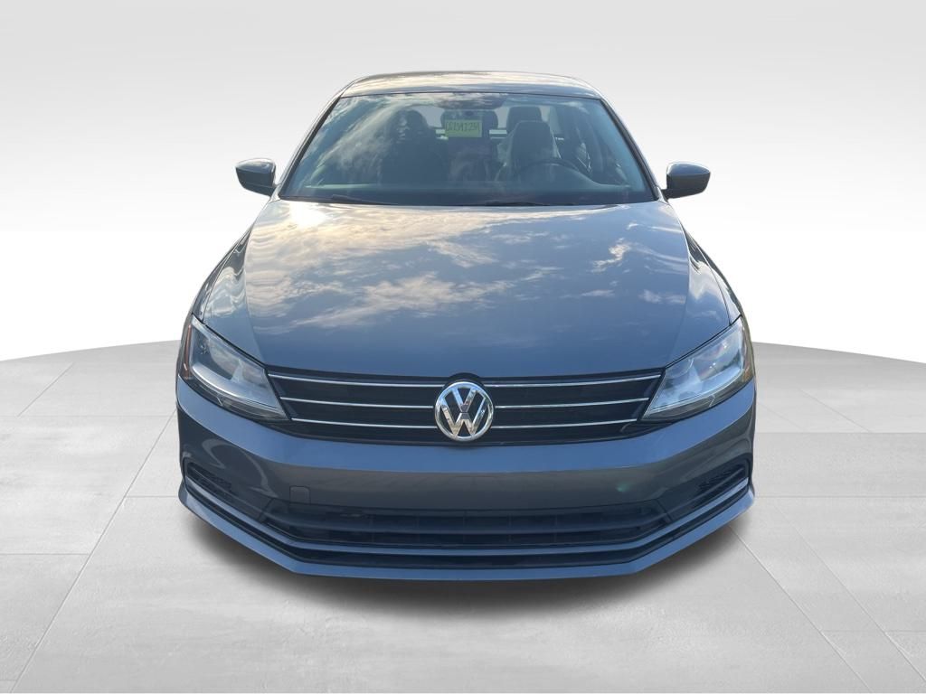 2017 Volkswagen Jetta 1.4T S Image 2 of 13