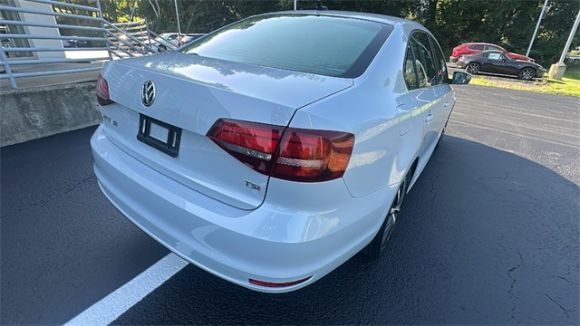 2017 Volkswagen Jetta 1.4T SE Image 32 of 37