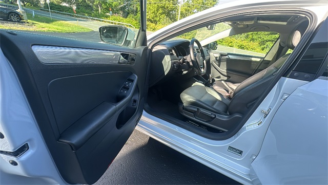 2017 Volkswagen Jetta 1.4T SE Image 31 of 37
