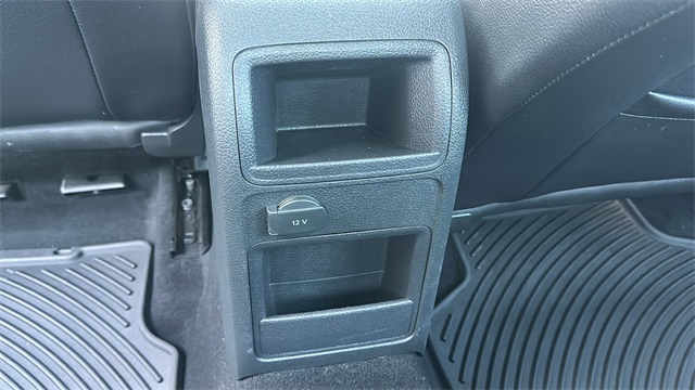 2017 Volkswagen Jetta 1.4T SE Image 37 of 37