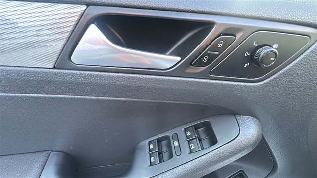 2017 Volkswagen Jetta 1.4T SE Image 22 of 37