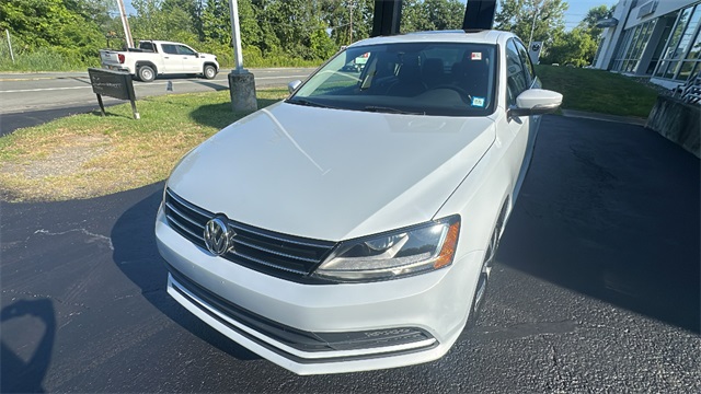 2017 Volkswagen Jetta 1.4T SE Image 1 of 37