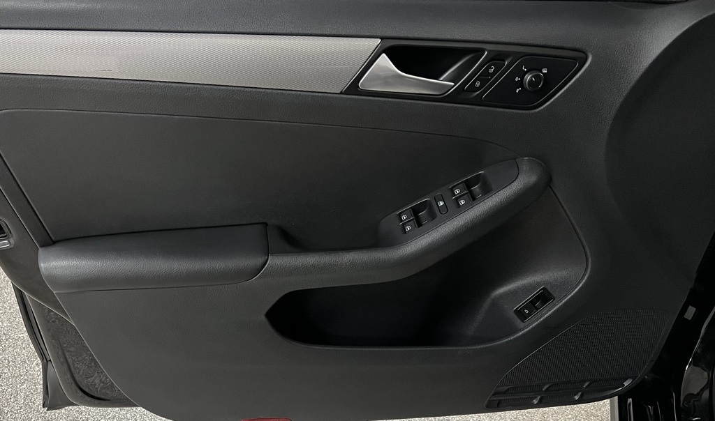 2017 Volkswagen Jetta 1.4T SE Image 44 of 67