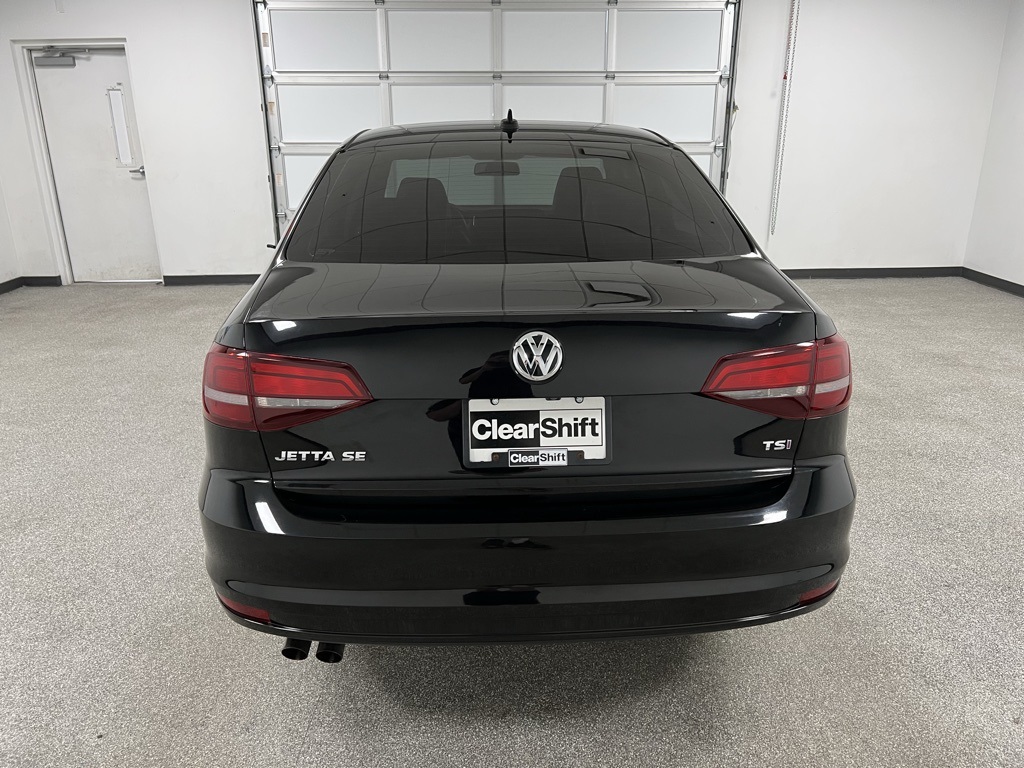 2017 Volkswagen Jetta 1.4T SE Image 10 of 67