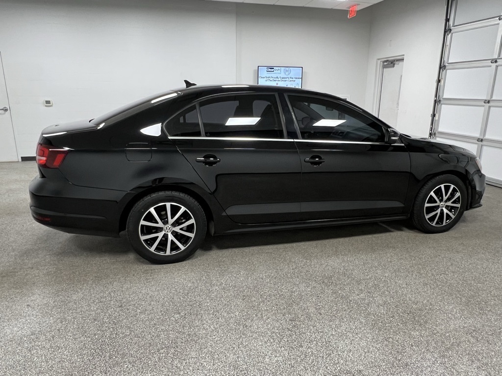 2017 Volkswagen Jetta 1.4T SE Image 7 of 67