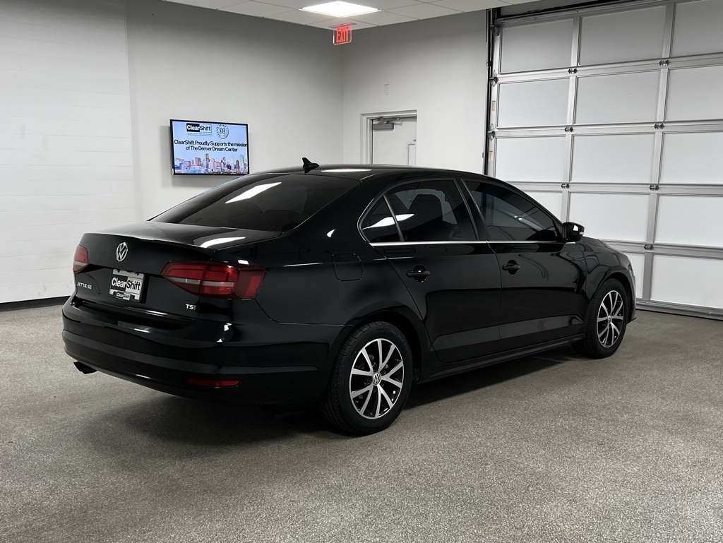 2017 Volkswagen Jetta 1.4T SE Image 8 of 67
