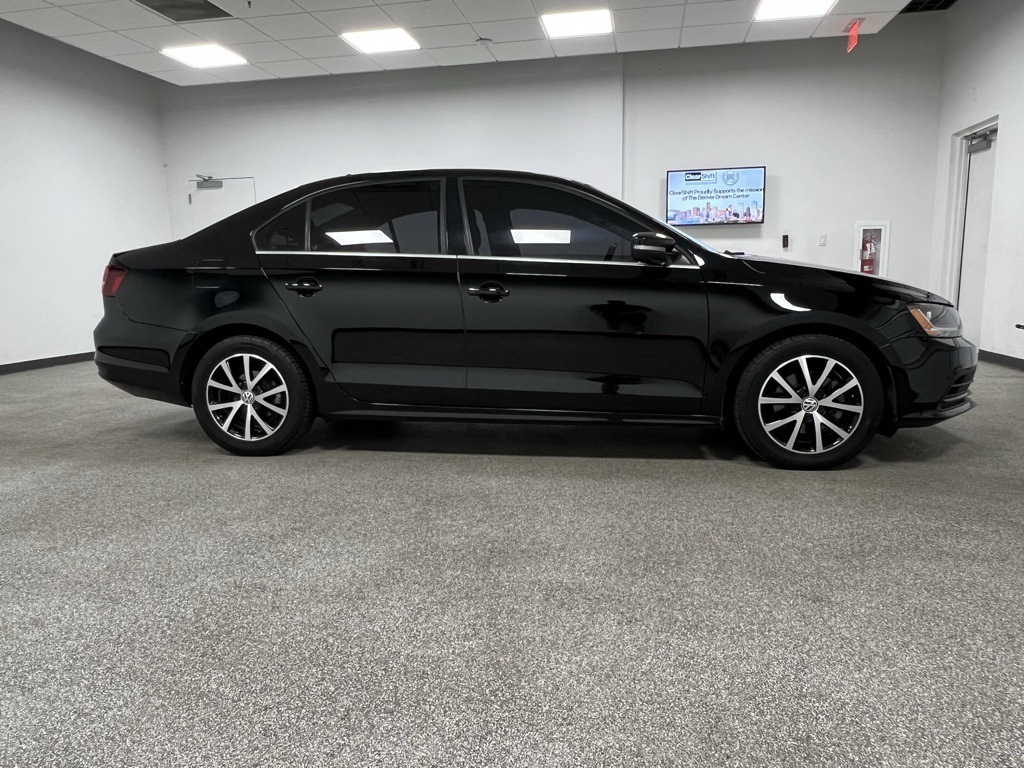 2017 Volkswagen Jetta 1.4T SE Image 6 of 67