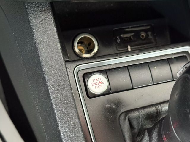 2017 Volkswagen Jetta 1.4T SE Image 44 of 48