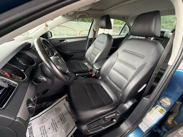 2017 Volkswagen Jetta 1.4T SE Image 27 of 48