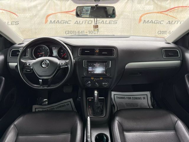2017 Volkswagen Jetta 1.4T SE Image 34 of 48