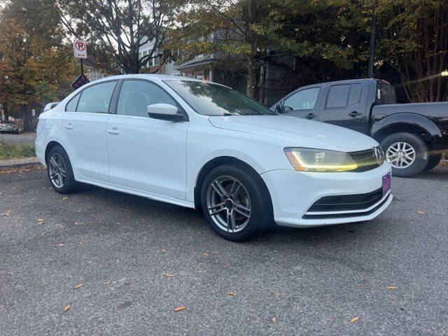 2017 Volkswagen Jetta 1.4T S Image 2 of 17