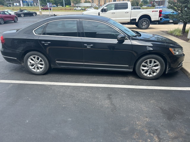 Vehicle image 4 of 13