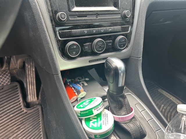 Vehicle image 9 of 13