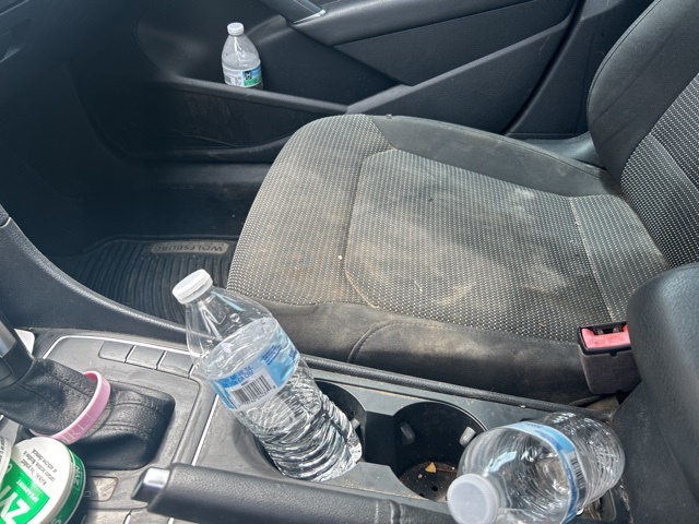 Vehicle image 11 of 13